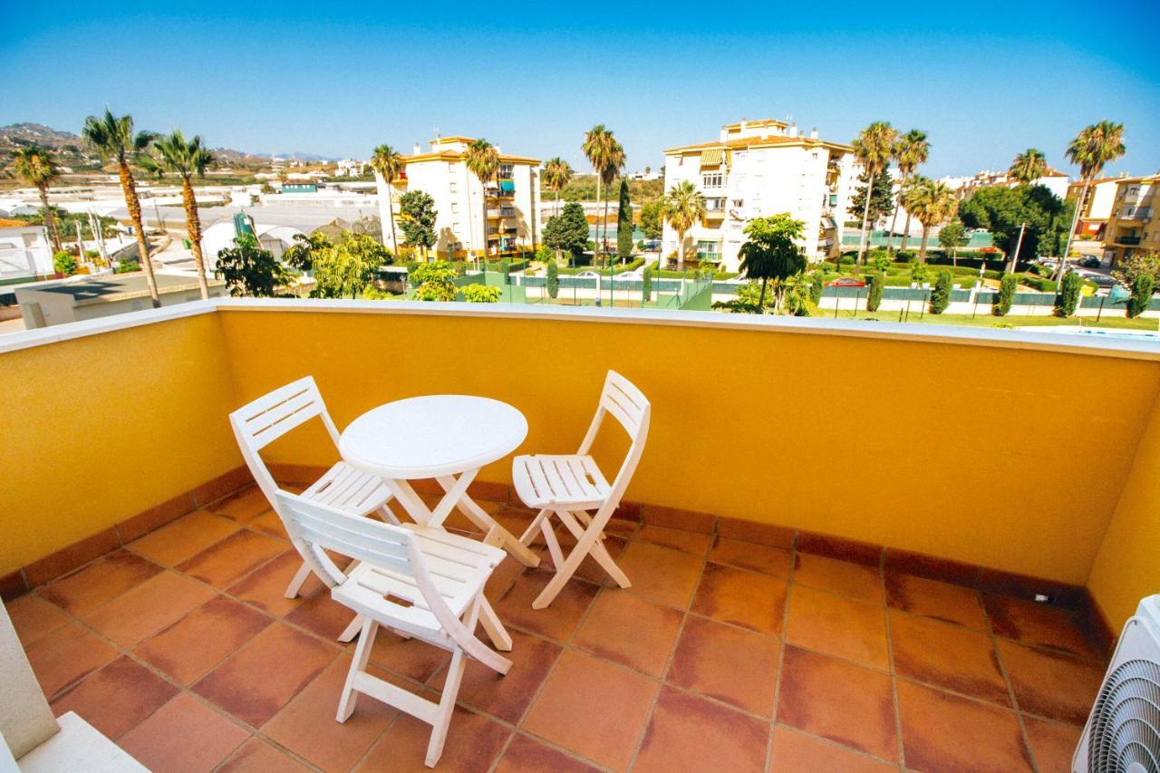 Espectacular residencial en 2a linea Piscina Tenis Algarrobo Costa Exterior foto