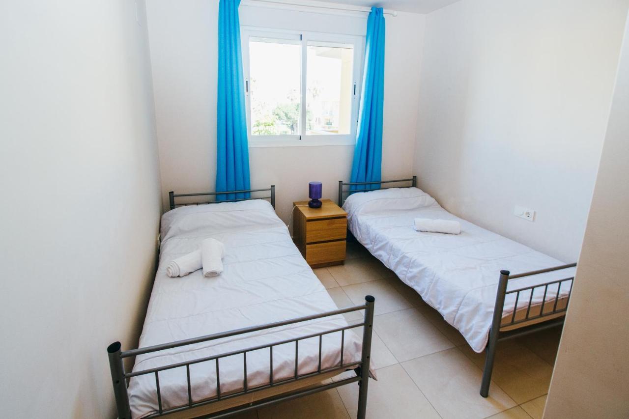 Espectacular residencial en 2a linea Piscina Tenis Algarrobo Costa Exterior foto