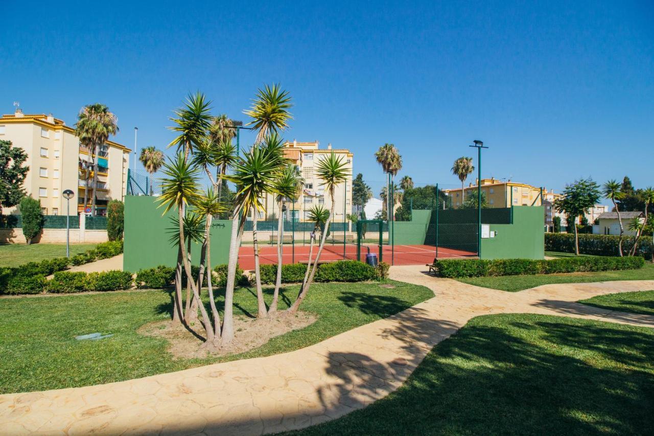 Espectacular residencial en 2a linea Piscina Tenis Algarrobo Costa Exterior foto
